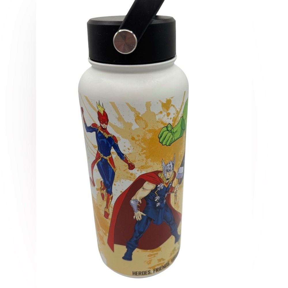 Marvel Artist‎ Series Avengers Stainless Steel Insulated Water Bottle 32oz White